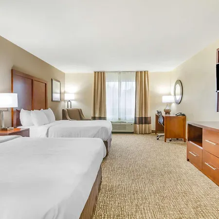 Comfort Inn & Suites Near Bethel College Newton Esterno foto