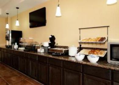 Comfort & Near Bethel College Hotel