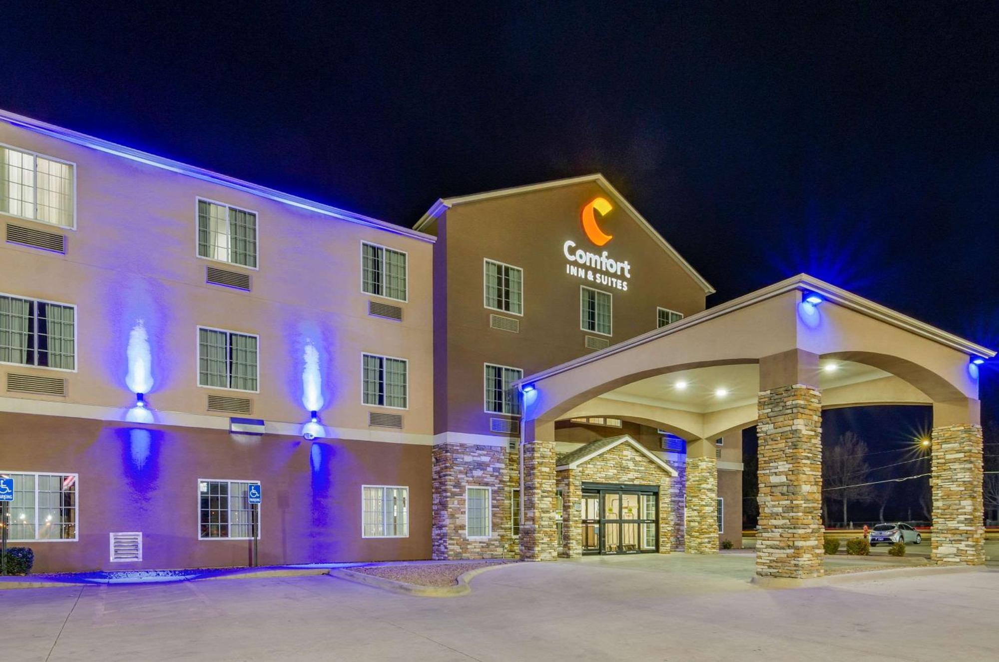 Comfort & Near Bethel College Hotel Newton