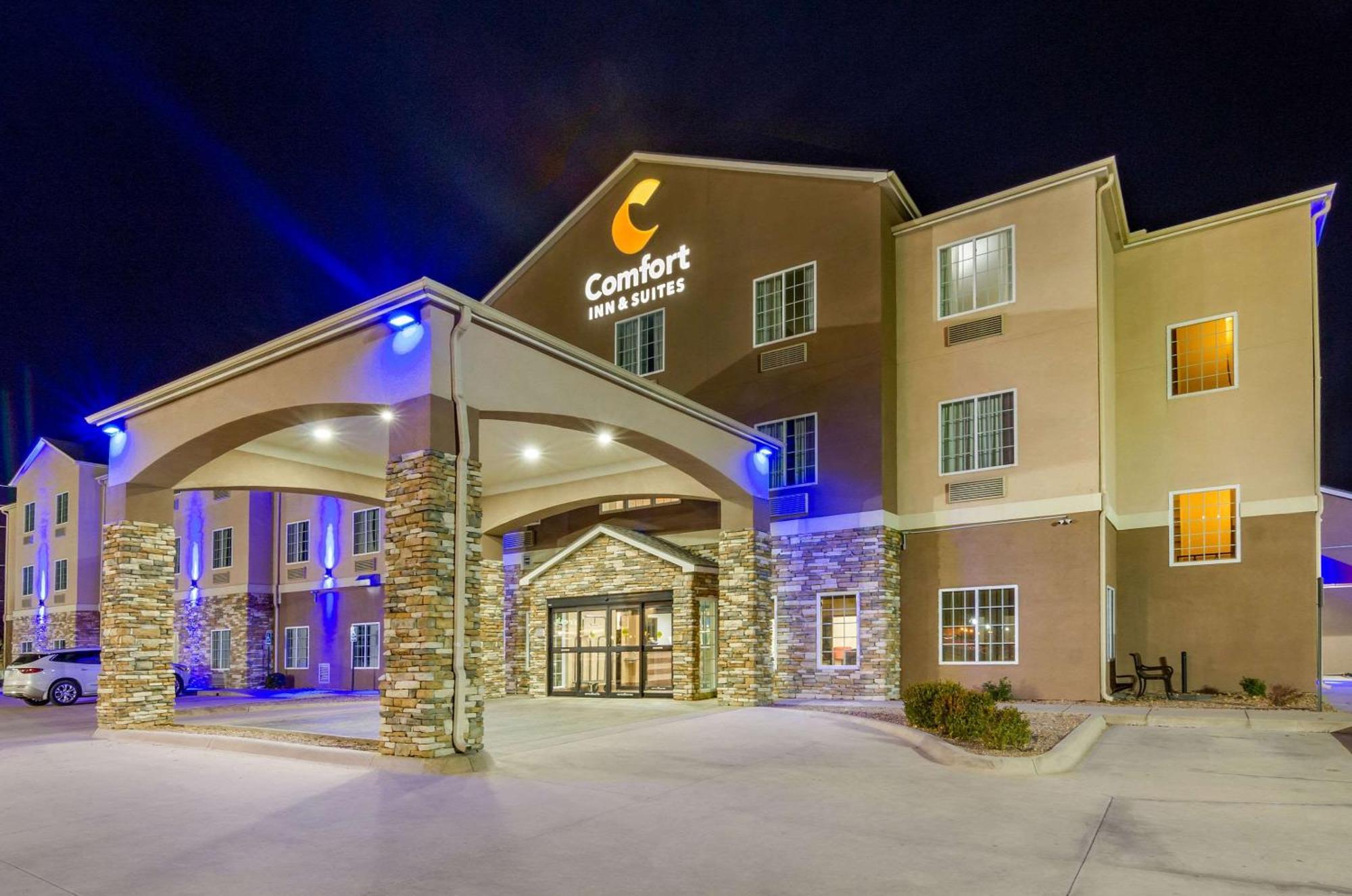 Comfort & Near Bethel College Hotel Newton