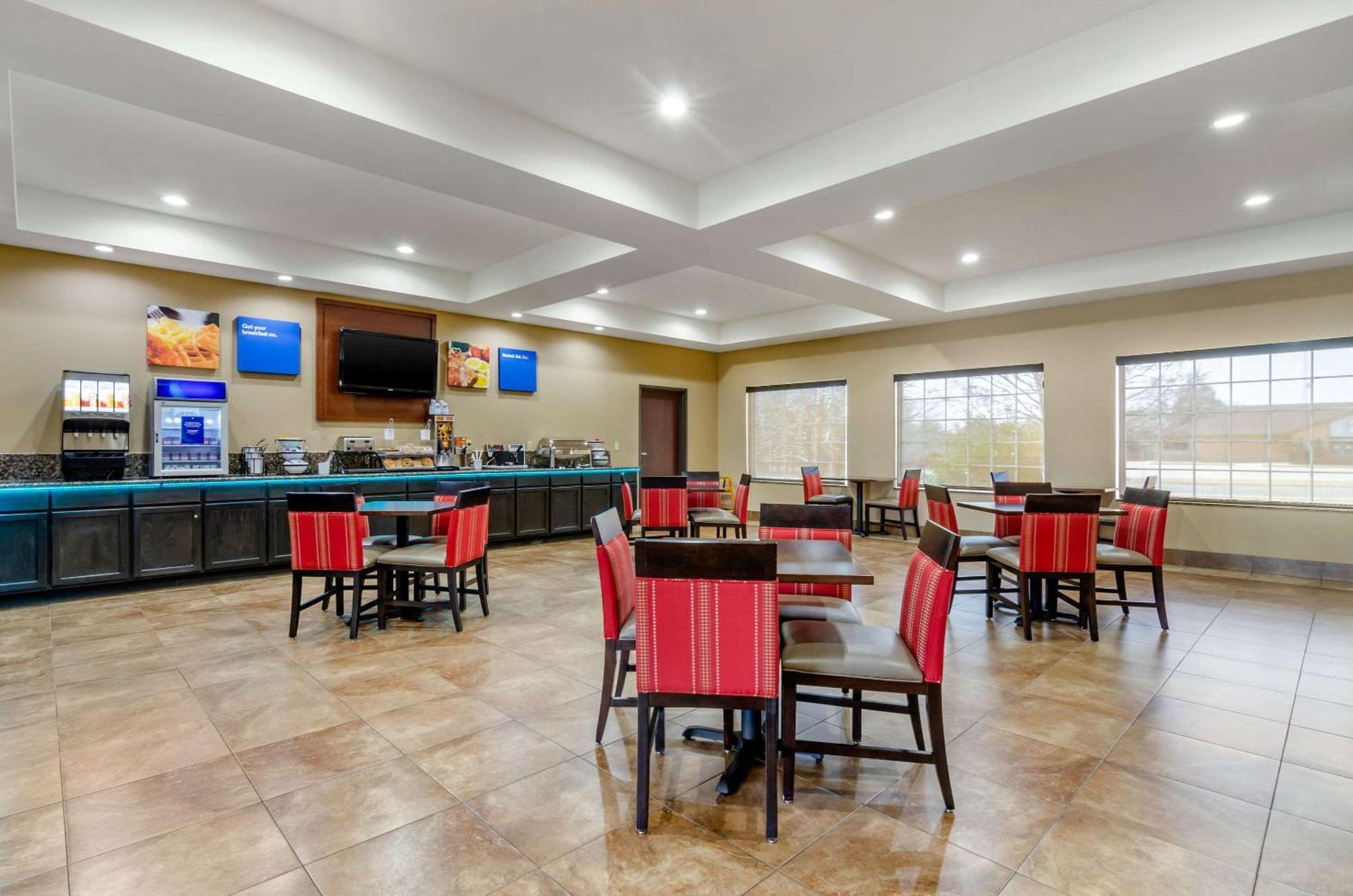 Hotel Comfort & Near Bethel College