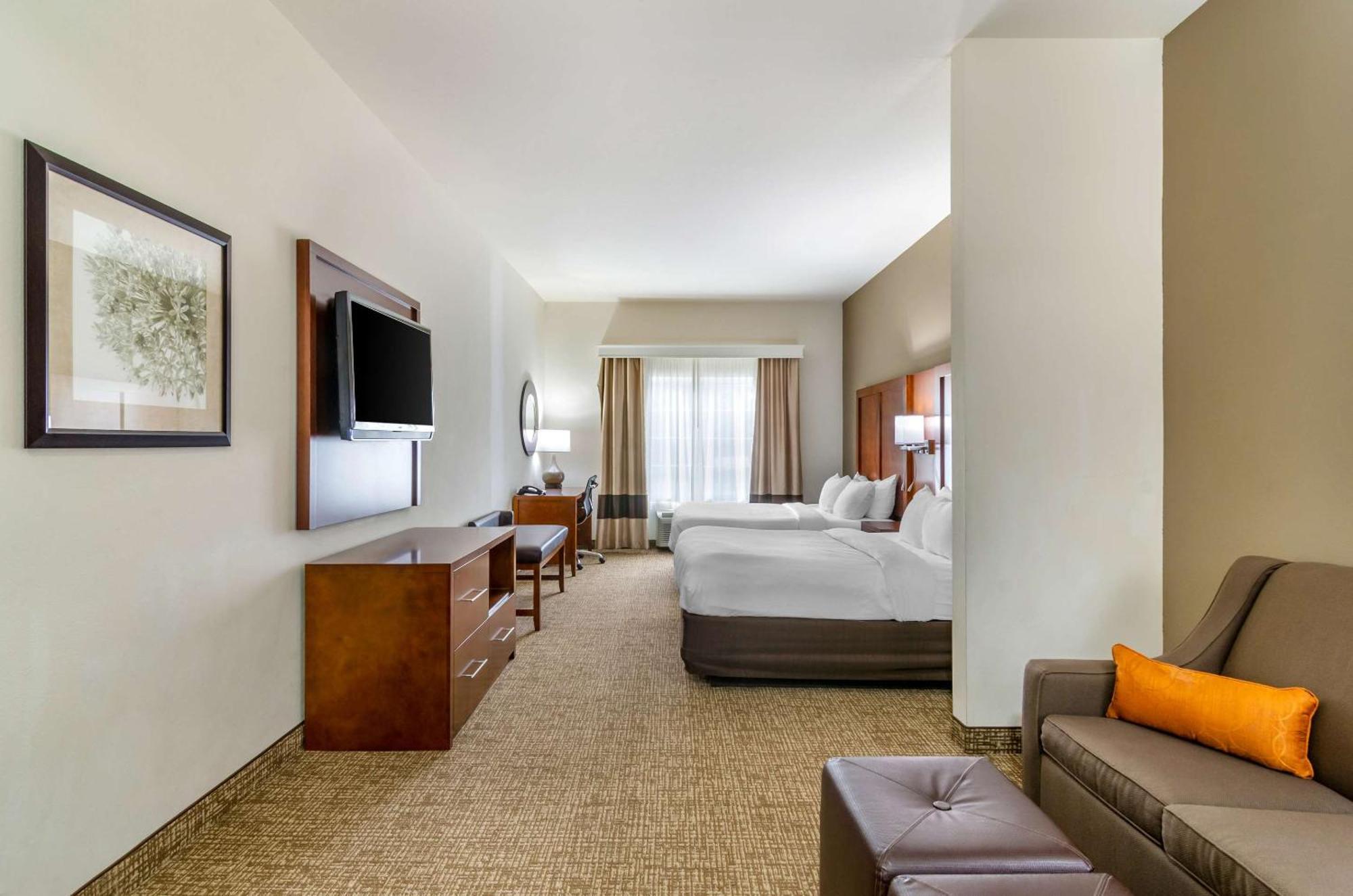 Hotel Comfort & Near Bethel College