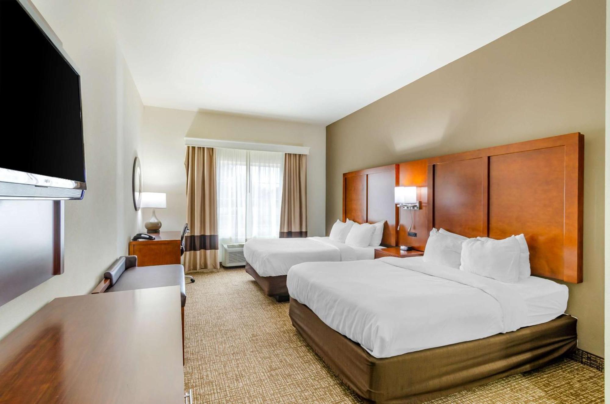 Comfort & Near Bethel College Hotel