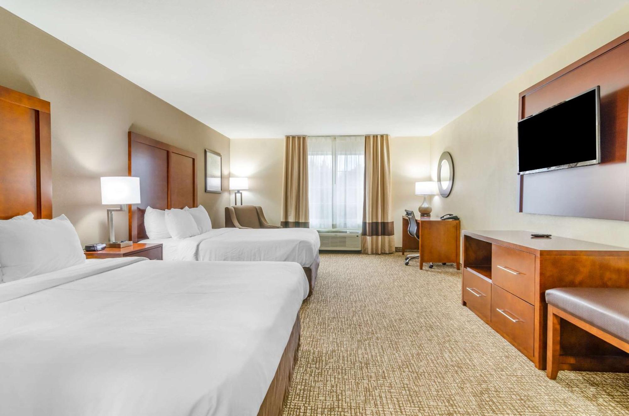 Hotel Comfort & Near Bethel College