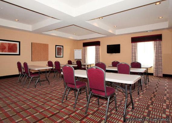 Comfort & Near Bethel College 3*